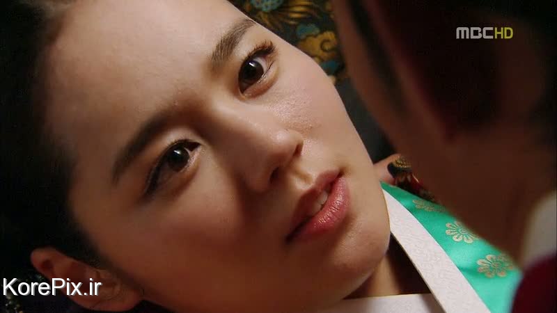 عاشقانه های یئون وو و امپراطرو لی هون در افسانه خورشید و ماه